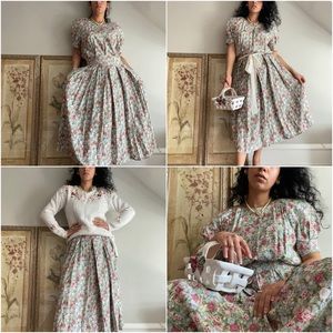 💐 Maggy London, Vintage Wildflower Fields Floral Dress